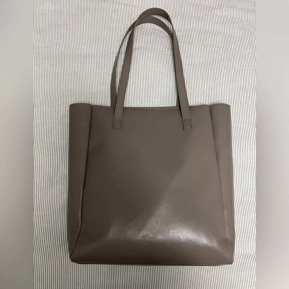 Shopper - Greige - Ladies |
H&M